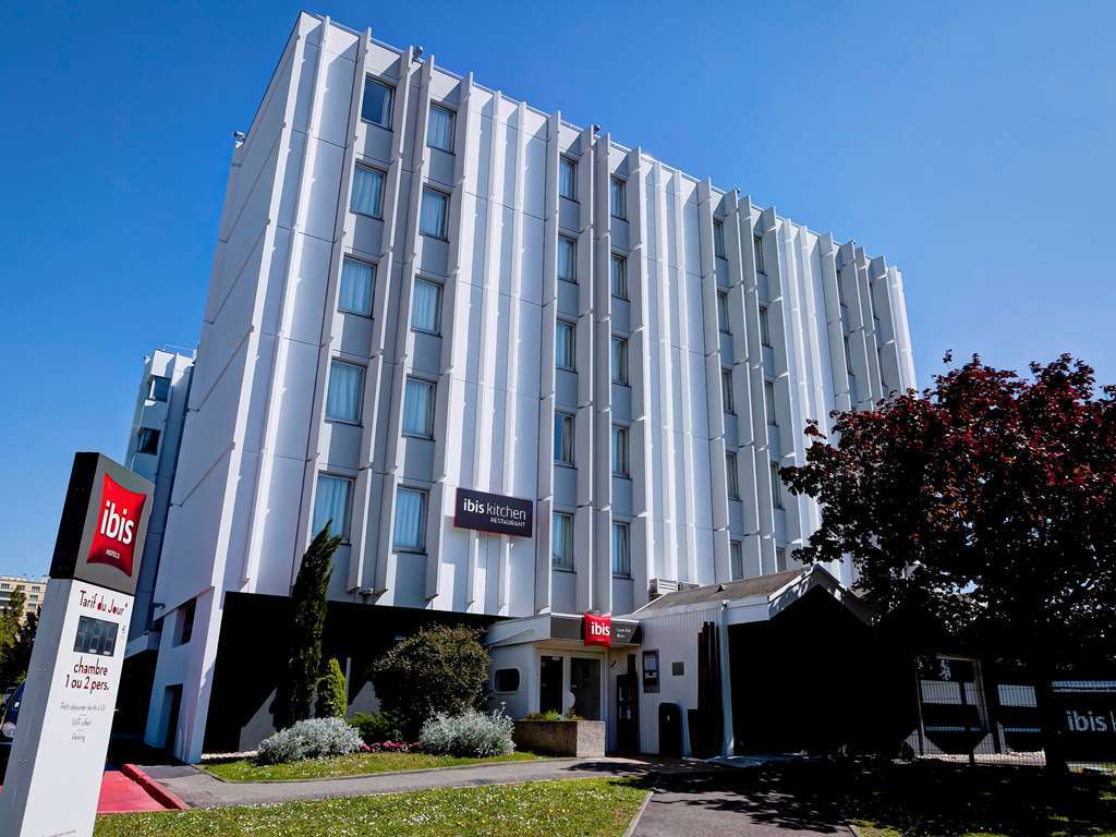 Hotel Ibis Lyon Est Bron Amenities foto